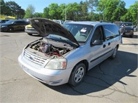 07 Ford Freestar  Van SL 6 cyl  Started with Jump