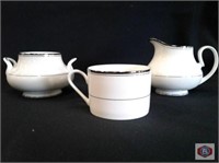 Eve 2. Cups (1277). Creamers (150) Sugar bowls (12