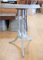Painted round vintage lamp table