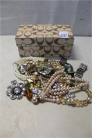 NICE LOT OF JEWELS & CASE