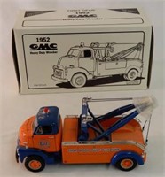 FIRST GEAR GULF 1952 GMC HEAVY DUTY WRECKER  / BOX