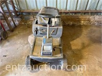 MURRAY RIDING LAWN MOWER, 8HP, 30" DECK *UNKNOWN