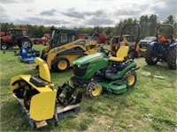 2016 John Deere 1025 R Tractor