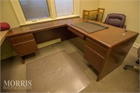 Desk with return 65"X75"