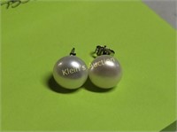 beautiful genuine pearls w/ sterling post & back