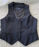C3)  Black vest size 2-(small) Banana Republic