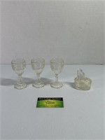 Set Of 3 Cordial Wine Glasses & Owl Glass Decor
