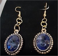 Tanzanite Swarovski crystal on base metal “pewter”