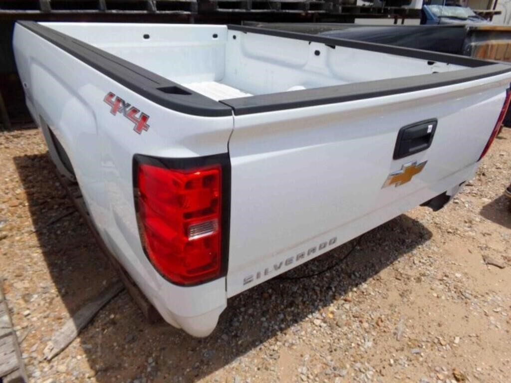 17 SILVERADO 1500 PICKUP BOX