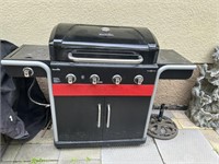 Char-Broil Gas2Coal BBQ with Cover