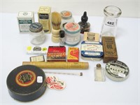 Lot: assorted small advertising items