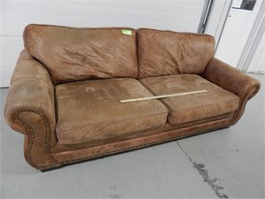 Sofa; 84" wide; matches 811