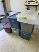 empty totes with lids lot
