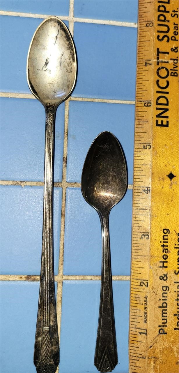 2 spoons markings in pictures