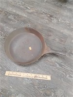 Never break vintage 11 inch frying pan