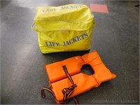 Life Jackets Totes w/ 7 Life Jackets