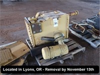 LOT, MISC LOADER PARTS ON THIS PALLET