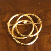 14K Gold & Diamond Brooch Pin