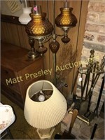 BRASS FLOOR LAMP WITH AMBER GLASS SHADES