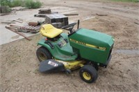 John Deere 160 Riding Lawn Mower