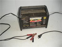 6 & 12V Battery Charger