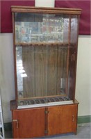 10-Gun Pine Gun Cabinet