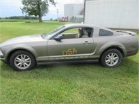 2005 Ford Mustang Coupe,
