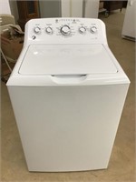 Very Nice GE Washer with Hoses