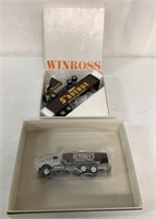 (2) Winross Hershey's,5th Avenue Trucks/Box