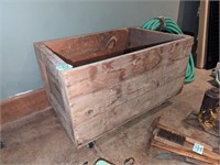 Wood box on wheels