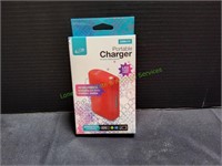 iLive Red Portable Charger w/ LED Flash Light