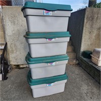 4 rubbermaid Roughneck Totes