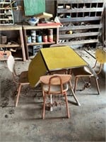 Yellow kitchen table with 4 chairs 30"x48"x29"