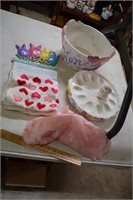 Lot of Easter & Valentine Items