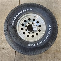 BX BF Goodrich truck tire on rim 285/75R16 8 Bolt
