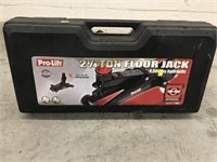 2 1/4 Ton Floor Jack in Case