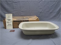 Vintage Pampered Chef Clay Dish w/Original Box
