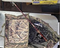 Ducks unlimited bag/cooler with rope and fishing