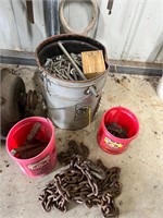 BUCKET OF MISC BOLTS/CHAINS