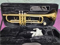 Rossetti trumpet.  1 valve is depressed.   Has