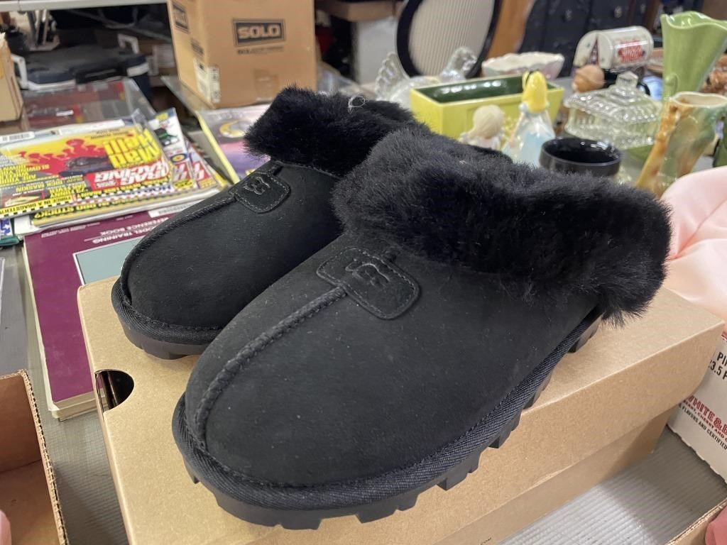 UGG Slippers Size 8