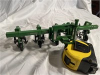 John Deere model 856 for row and that’s all field