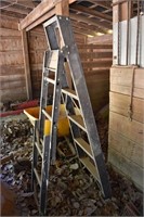 Aluminum folding adjustable ladder; as is