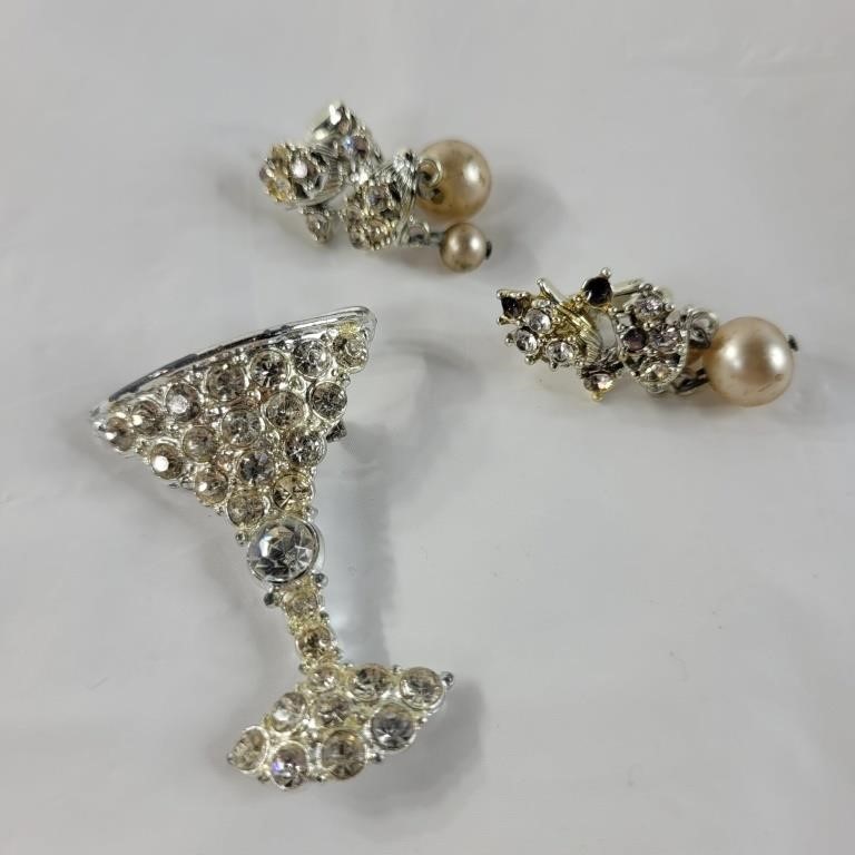 Costume jewelry brooch and earring set, Martini