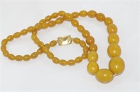 Vintage bakelite graduated yellow bead necklace