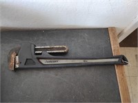 Husky Pipe Wrench