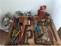 ASSORTED TOOLS AND BUNGIES