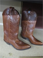 Code West Boots TAN  size  6.5 m