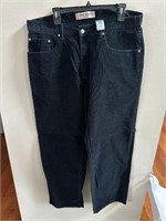 Levis 38 x 32 jeans