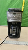 Cuisinart coffee grinder / pot works